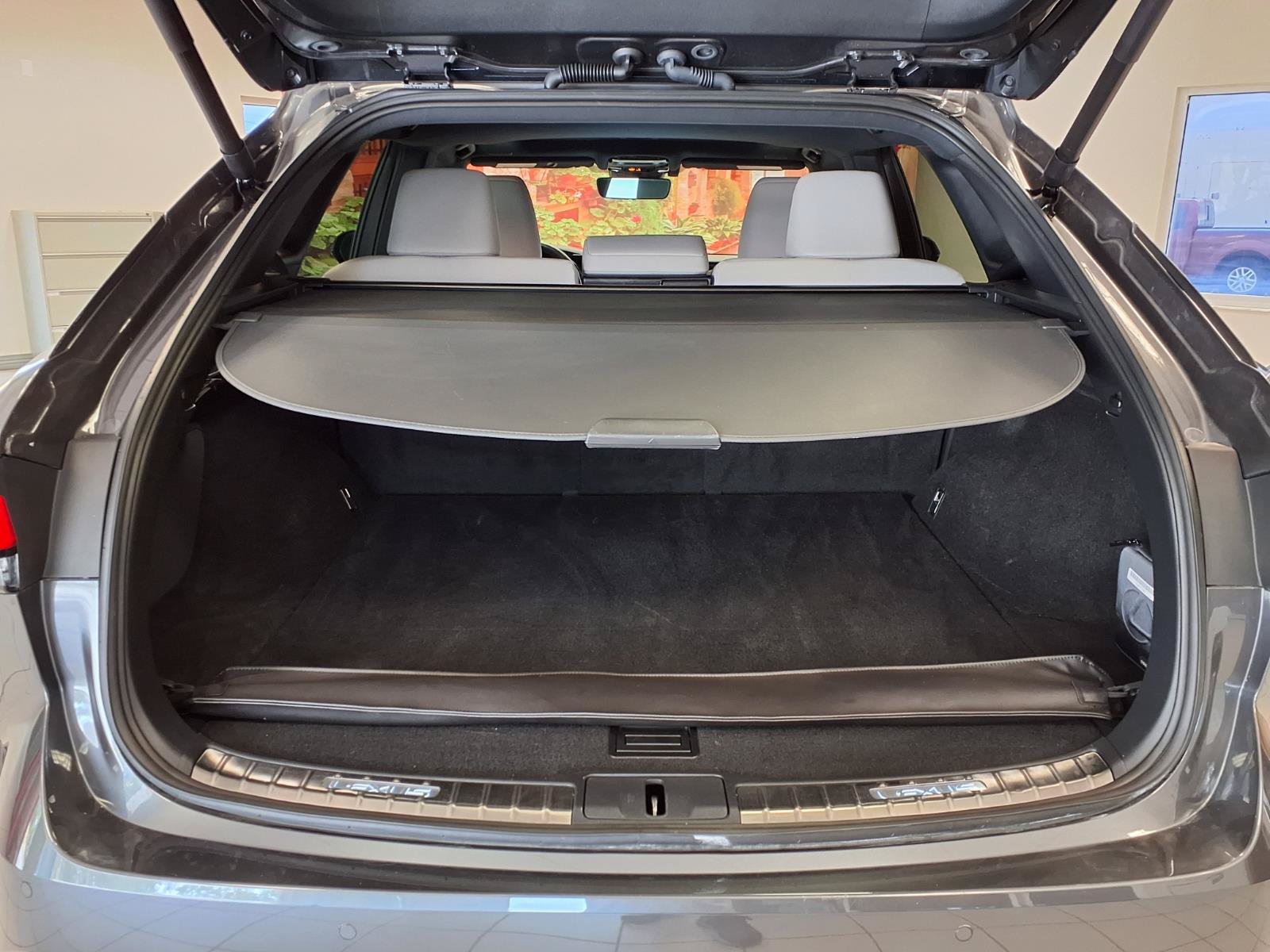 Used 2024 Lexus RX 350 Premium w/ Convenience Package FWD image 17