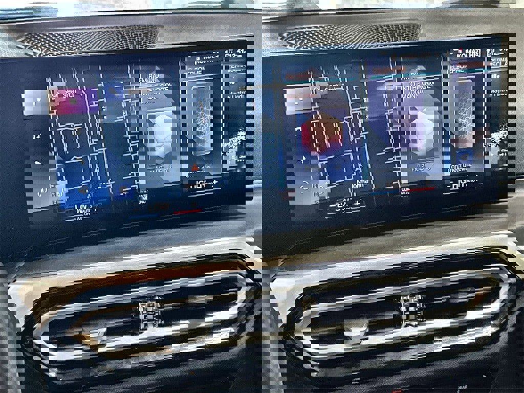 Used 2024 BMW 330i xDrive 330i xDrive Convenience w/ Convenience Package image 19