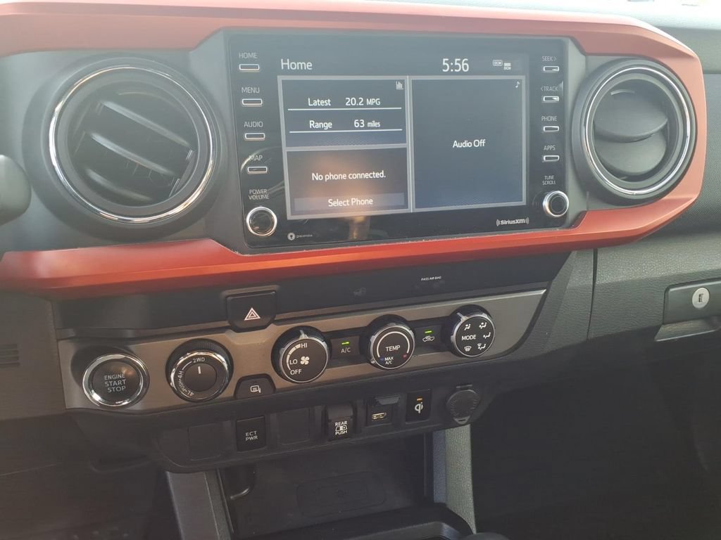 Used 2020 Toyota Tacoma TRD Sport AWD/4WD image 12