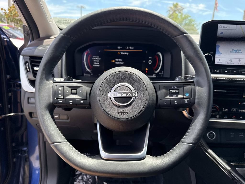 Certified 2023 Nissan Rogue Platinum w/ Platinum Premium Package FWD image 31