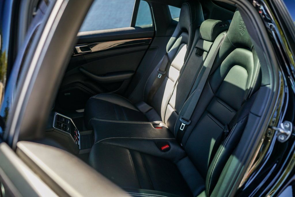 Used 2020 Porsche Panamera Edition image 24