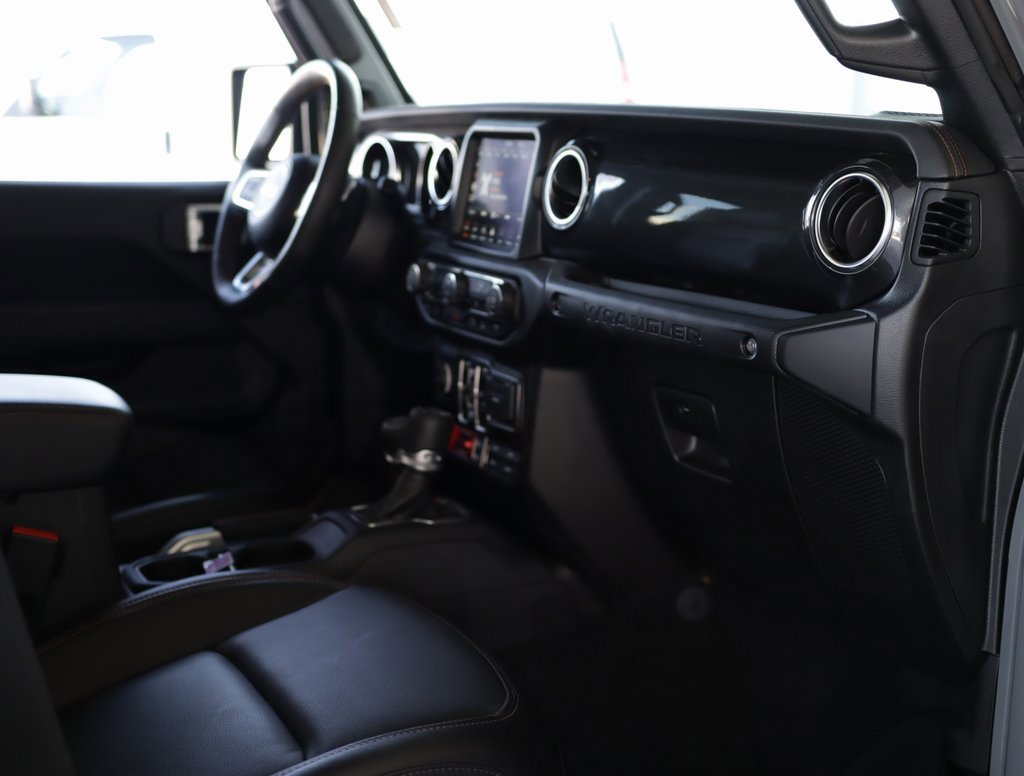 Used 2021 Jeep Wrangler Unlimited Rubicon w/ Trailer Tow Package image 35