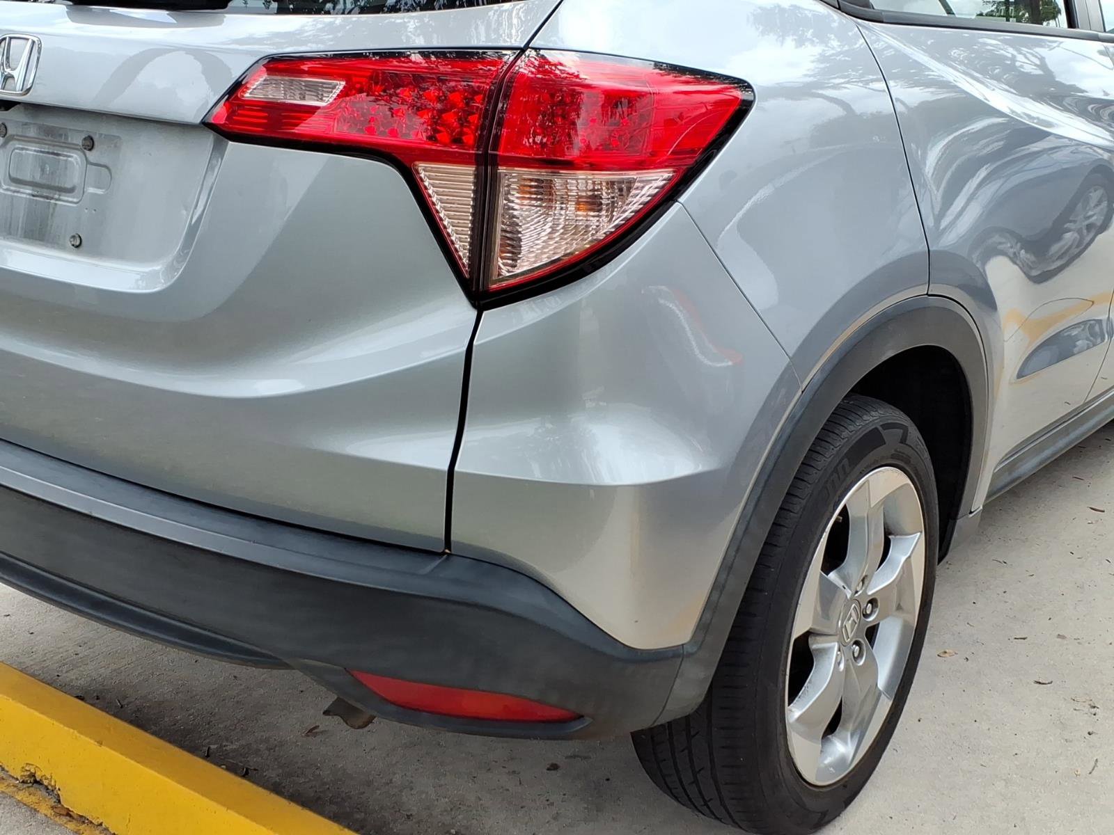 Used 2018 Honda HR-V LX image 12