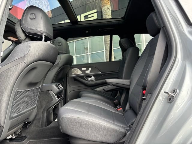 Used 2025 Mercedes-Benz GLS 580 4MATIC image 27