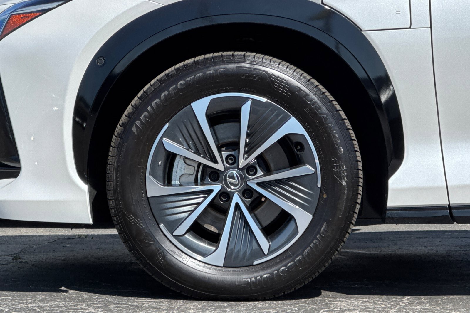 Used 2024 Lexus RZ 300e Premium image 12