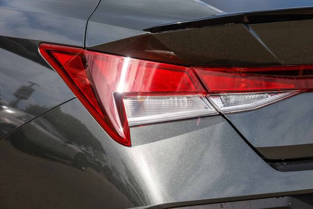 Certified 2025 Hyundai Elantra Sport FWD image 10