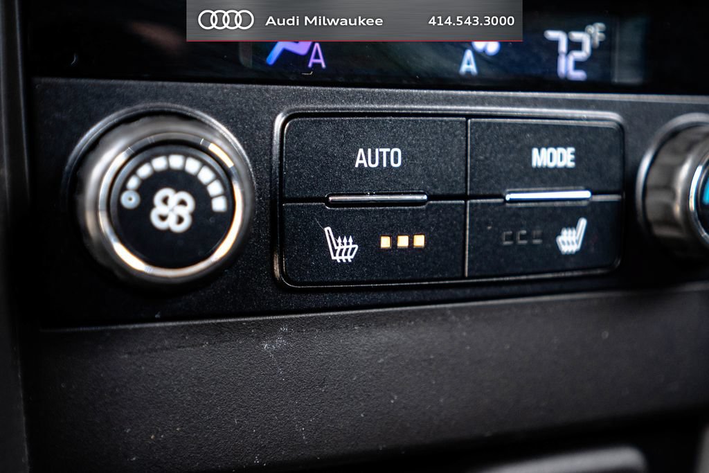 Used 2020 Buick Envision Essence FWD image 39