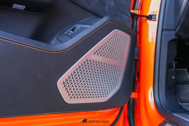 Used 2022 Lamborghini Urus image 23