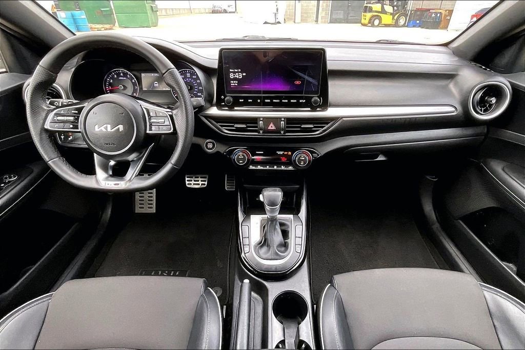 Certified 2023 Kia Forte GT-Line image 15