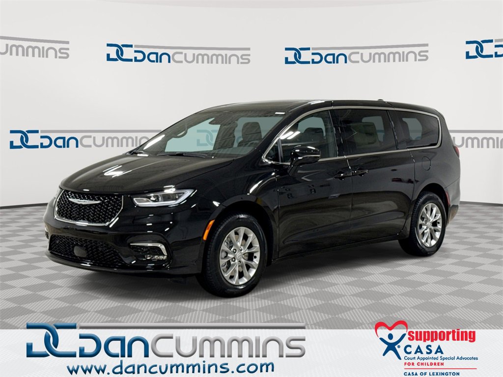 New 2026 Chrysler Pacifica Limited