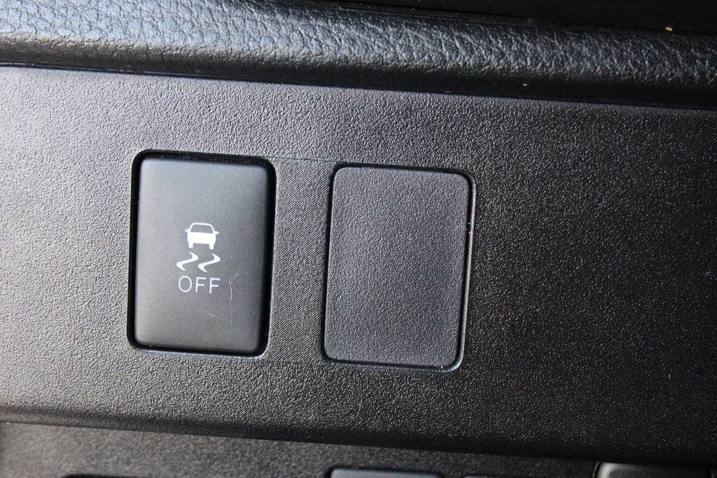 Used 2020 Toyota Tacoma SR AWD/4WD image 24