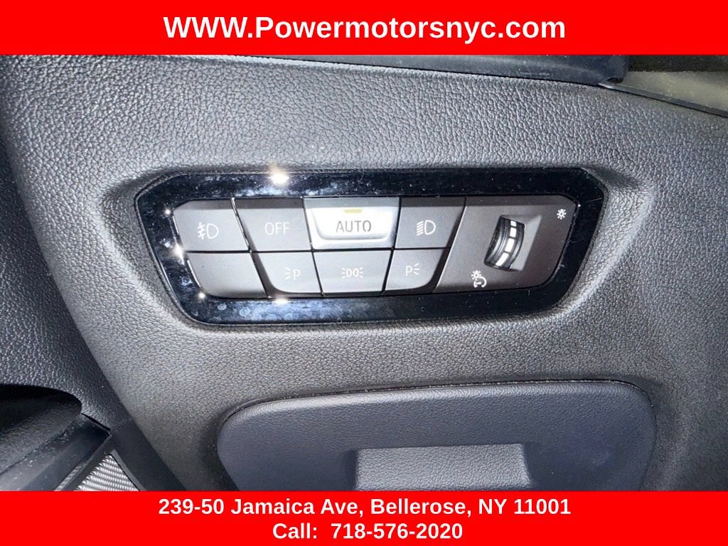 Used 2021 BMW 330e w/ M Sport Package RWD image 25