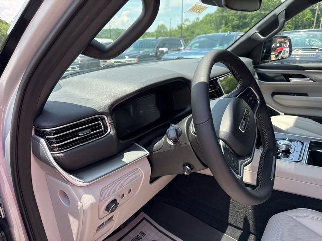 New 2025 Jeep Wagoneer Series II image 19