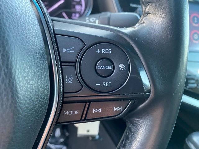 Used 2020 Toyota Camry SE FWD image 16