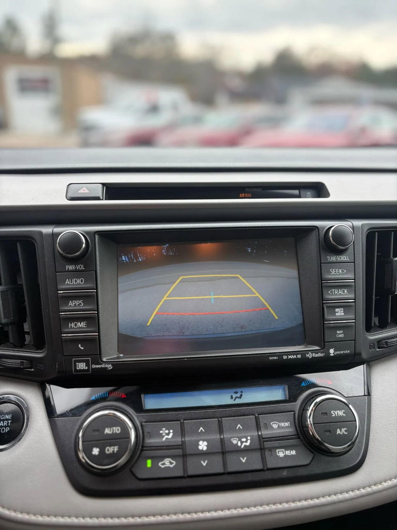 Used 2016 Toyota RAV4 Limited image 16