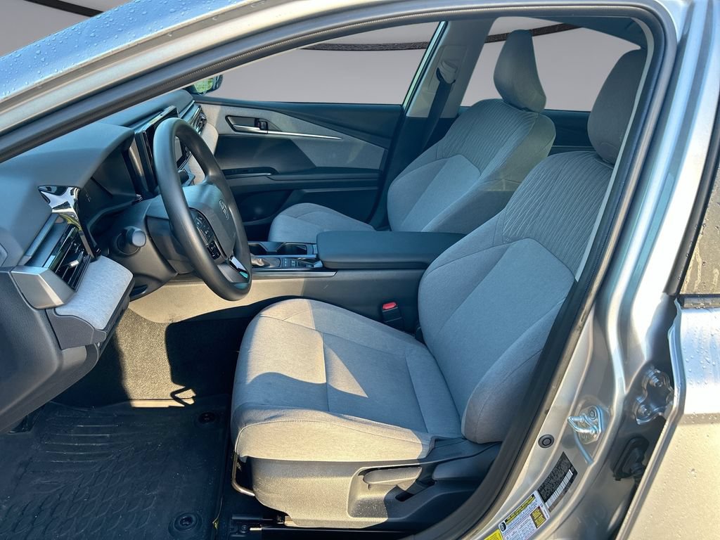 Used 2026 Toyota Camry LE FWD image 11