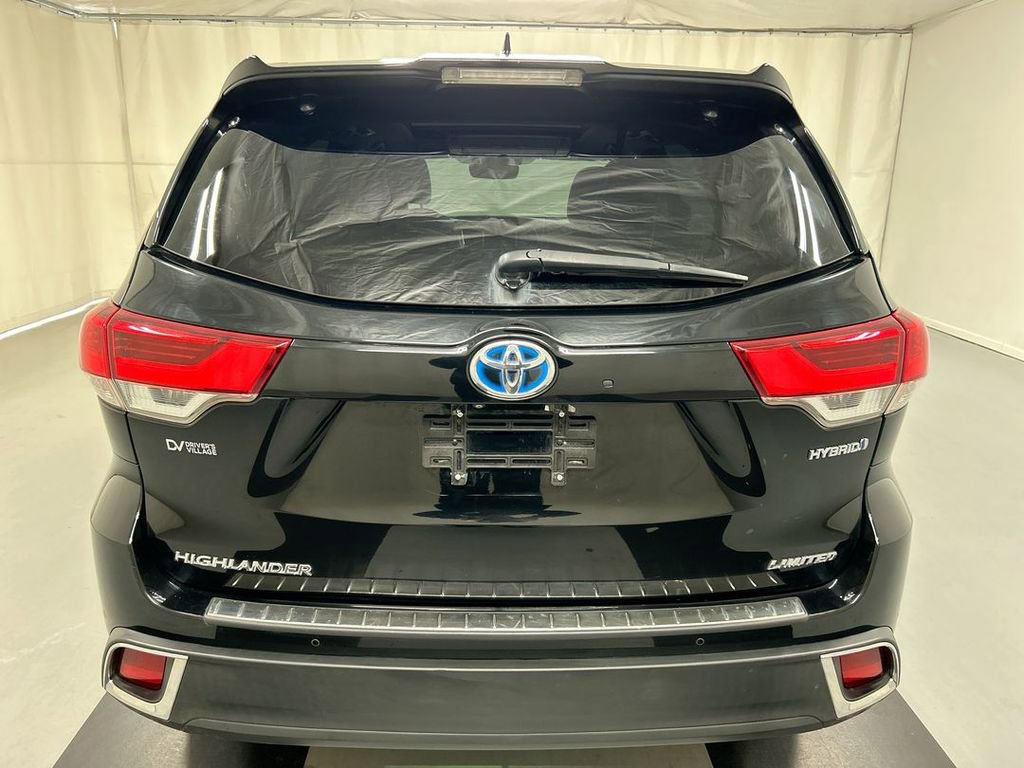 Used 2019 Toyota Highlander Limited Platinum image 22