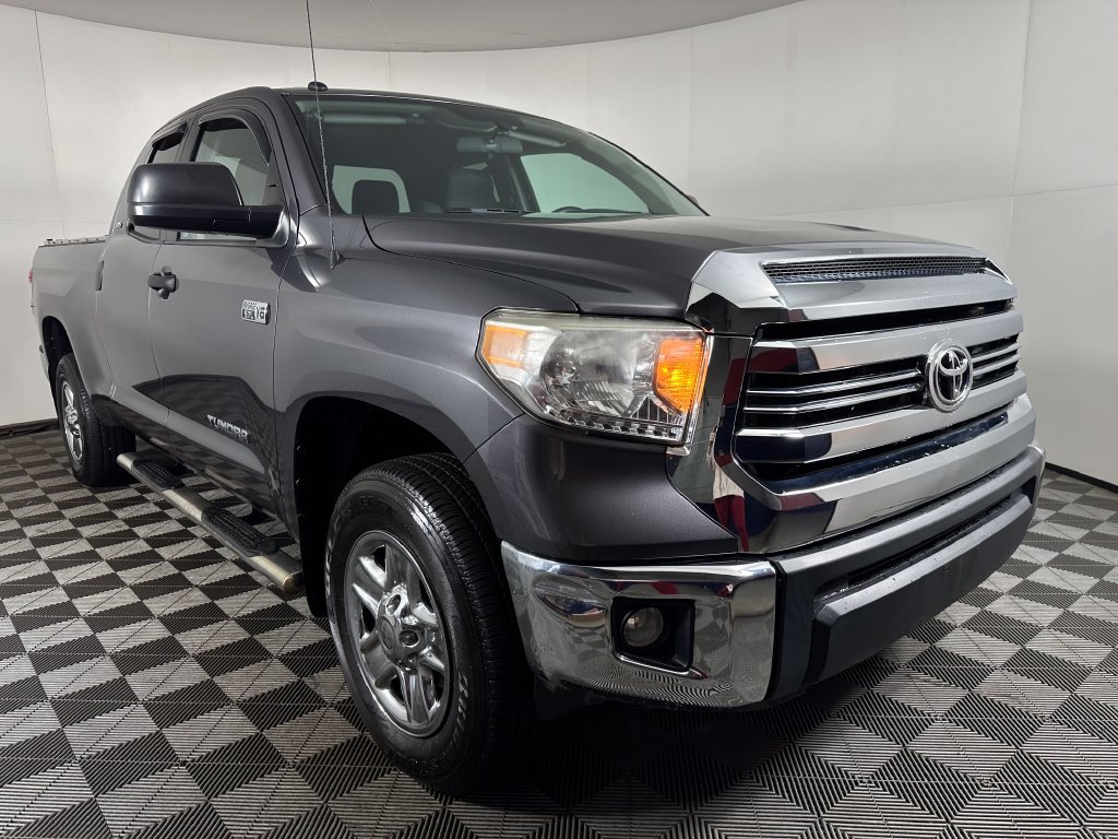 Used 2016 Toyota Tundra SR5 AWD/4WD image 7
