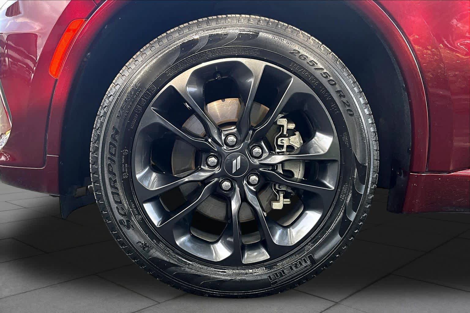 Used 2024 Dodge Durango GT AWD/4WD image 11