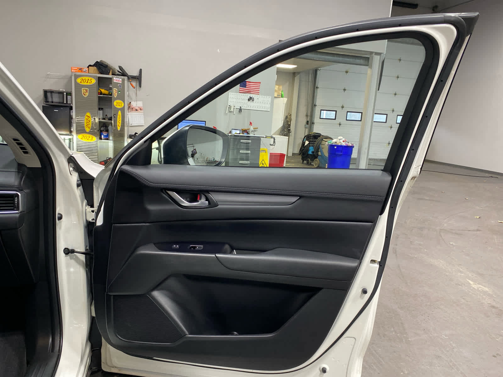 Used 2020 MAZDA CX-5 Touring image 28