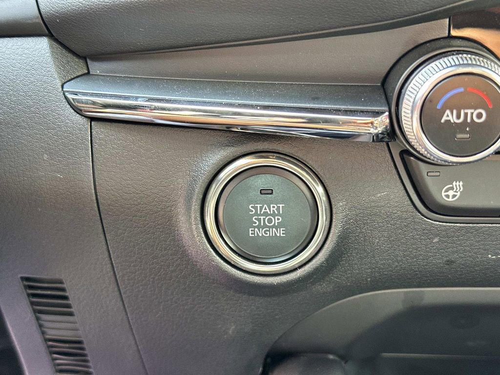 Certified 2025 MAZDA MAZDA3 2.5 Turbo Sedan w/Premium Plus AWD/4WD image 19