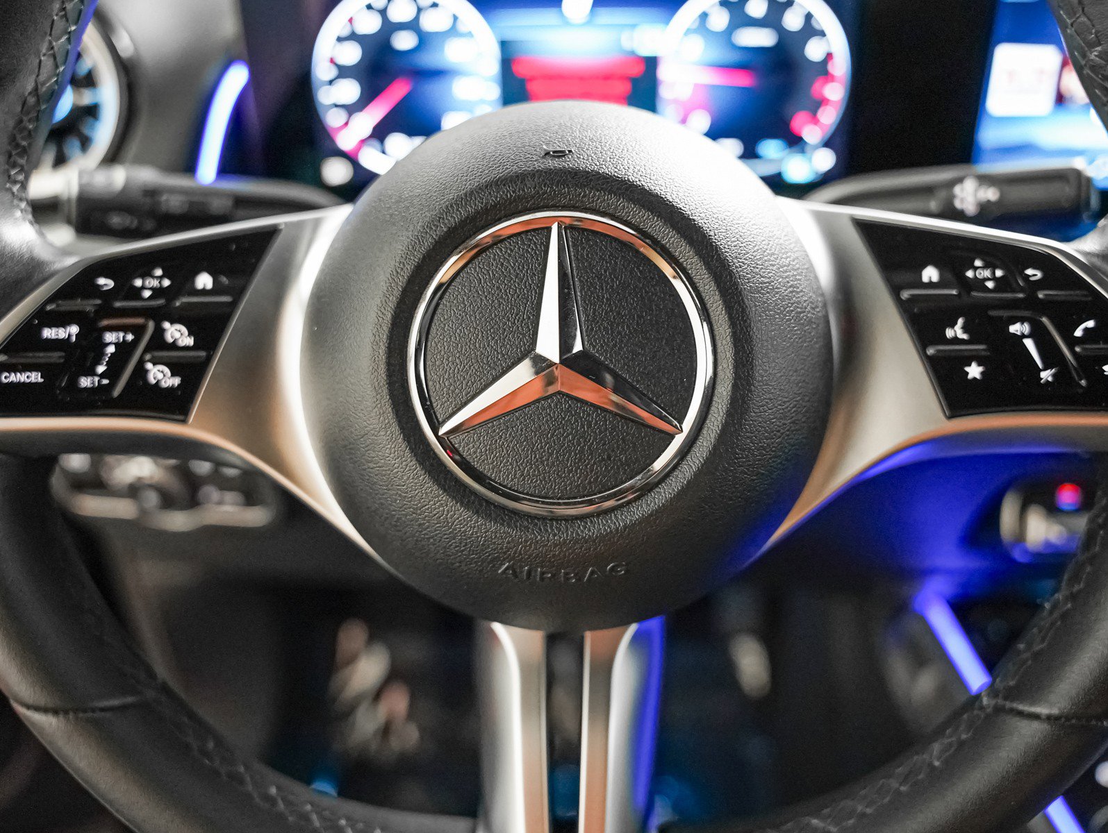 Certified 2024 Mercedes-Benz GLB 250 image 16