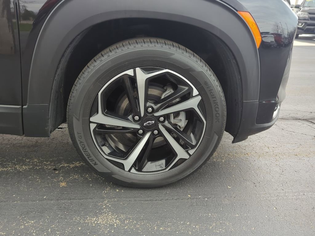 Certified 2023 Chevrolet TrailBlazer RS w/ Convenience Package image 12