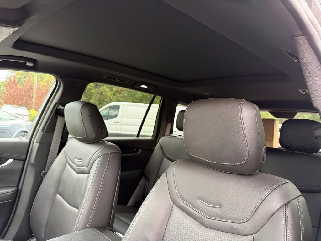 Certified 2024 Cadillac XT6 Premium Luxury w/ Technology Package AWD/4WD image 2