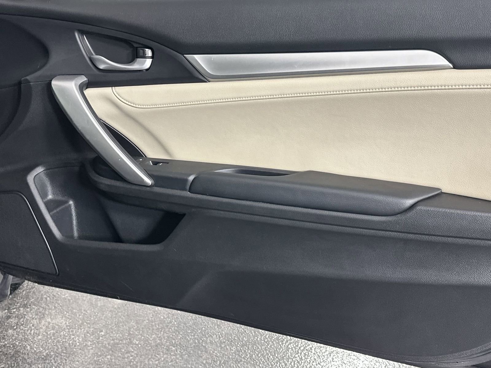 Used 2016 Honda Civic EX-L image 35