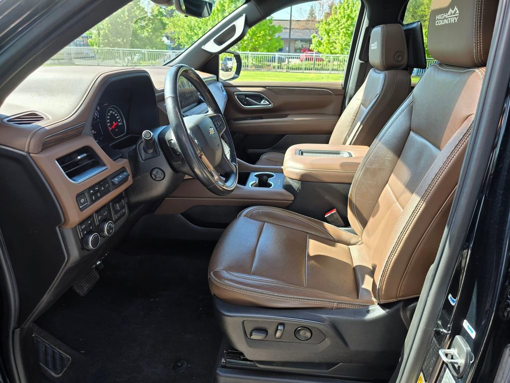 Used 2021 Chevrolet Tahoe High Country w/ Premium Package AWD/4WD image 25
