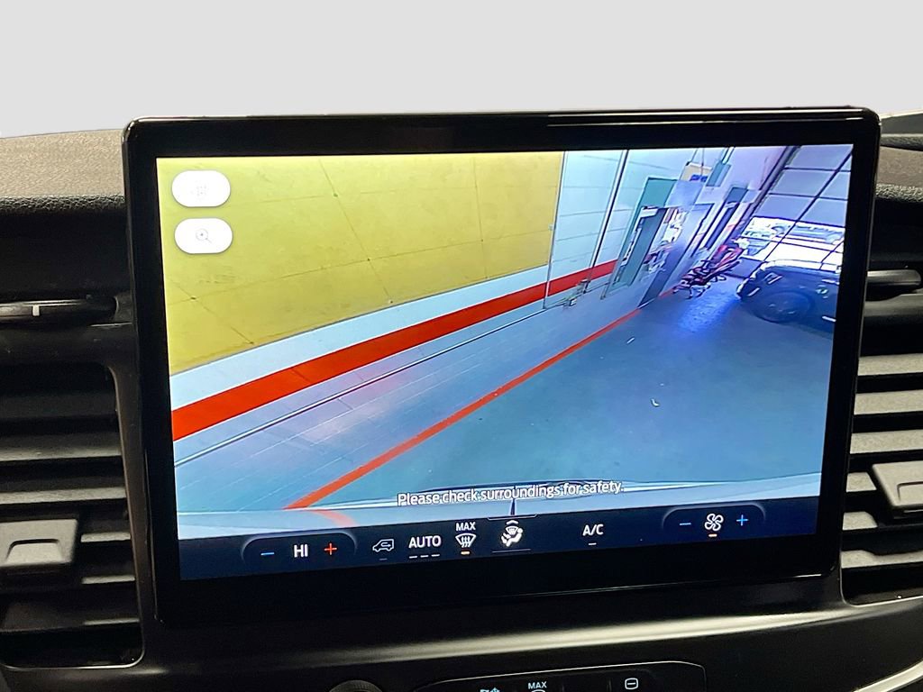 Used 2023 Ford E-Transit Medium Roof image 14