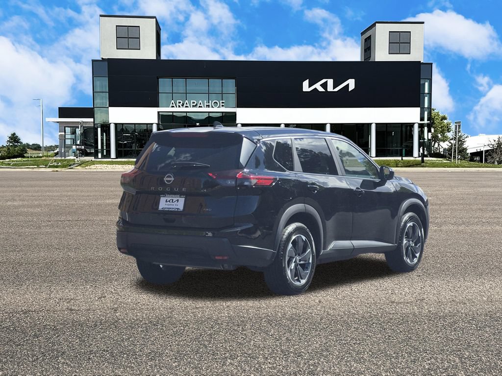 Used 2025 Nissan Rogue SV AWD/4WD image 5