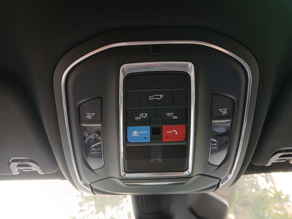 Used 2024 Jeep Wagoneer L Base image 48