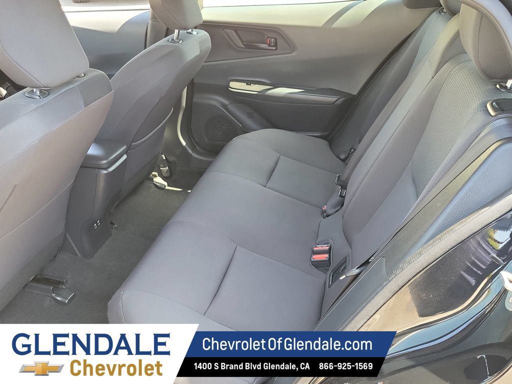 Used 2025 Toyota Prius LE AWD/4WD image 13