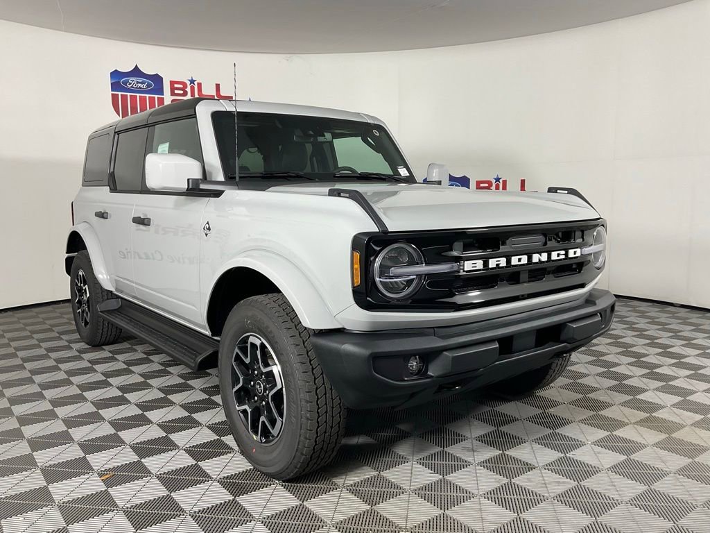 New 2026 Ford Bronco Outer Banks AWD/4WD image 1