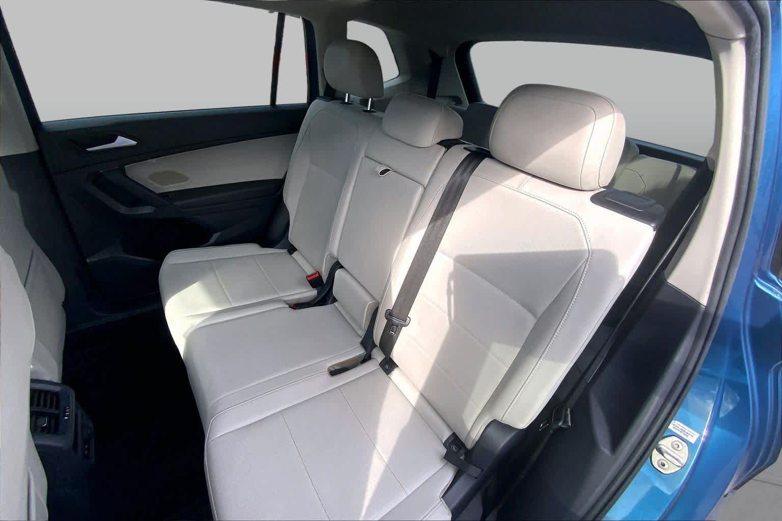 Used 2019 Volkswagen Tiguan SE w/ Panoramic Sunroof Package FWD image 21