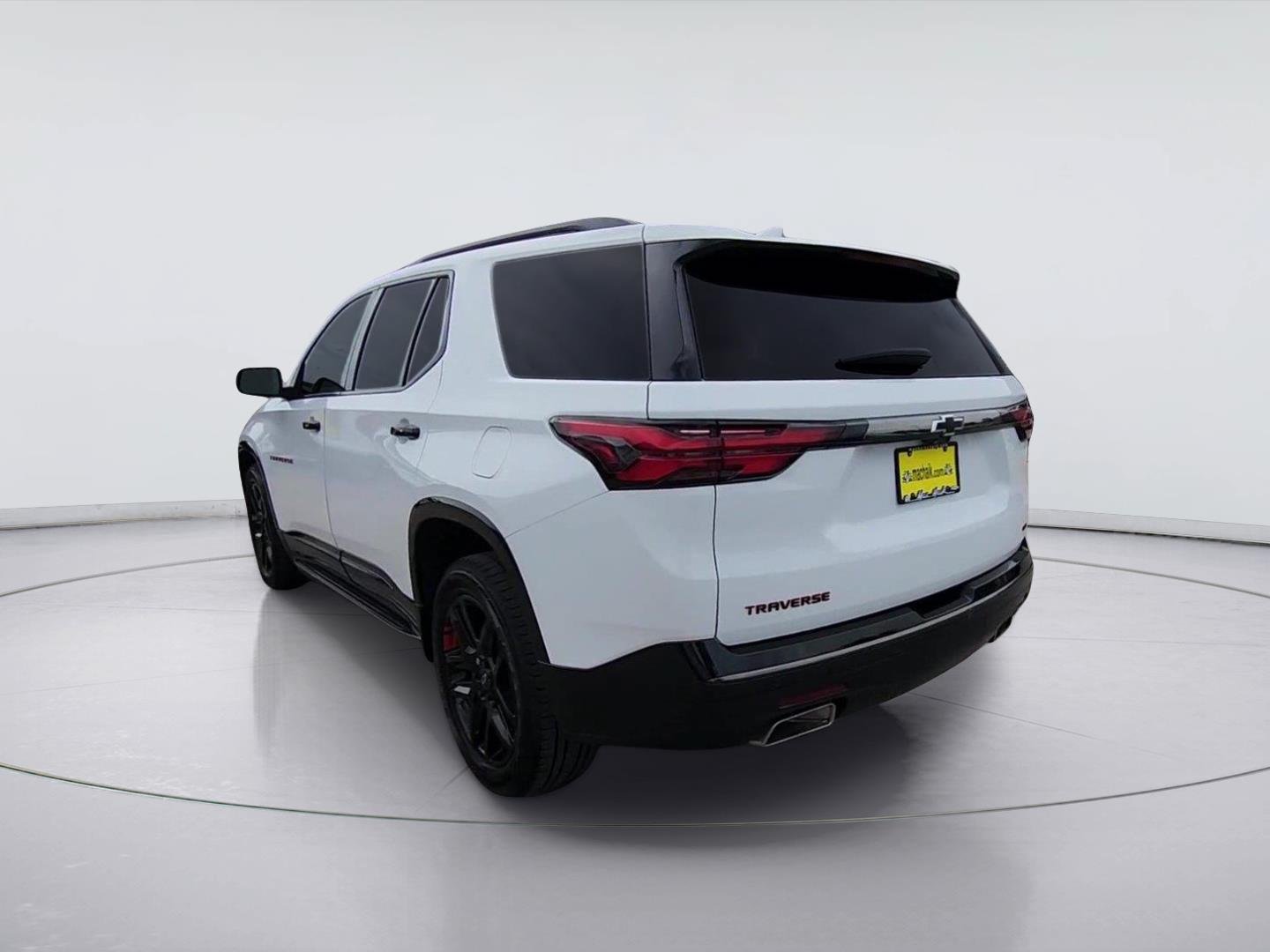 Certified 2022 Chevrolet Traverse Premier w/ Redline Edition AWD/4WD image 7