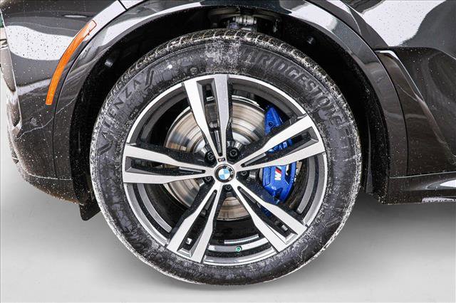 Used 2025 BMW X7 M60i w/ Executive Package image 9