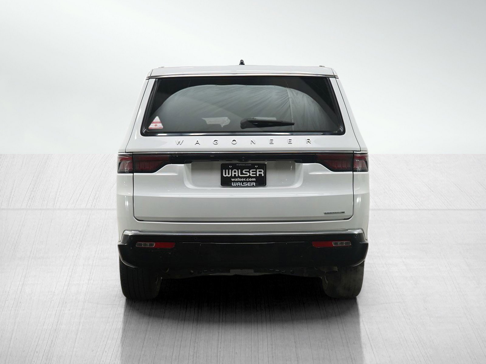 Used 2024 Jeep Wagoneer L Series II w/ Flexible Seating Group image 5