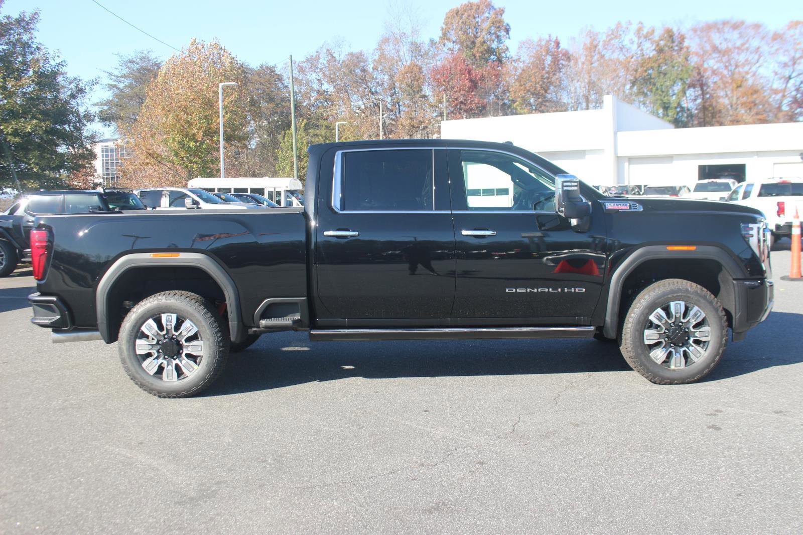 New 2026 GMC Sierra 2500 Denali w/ Denali Reserve Package image 8