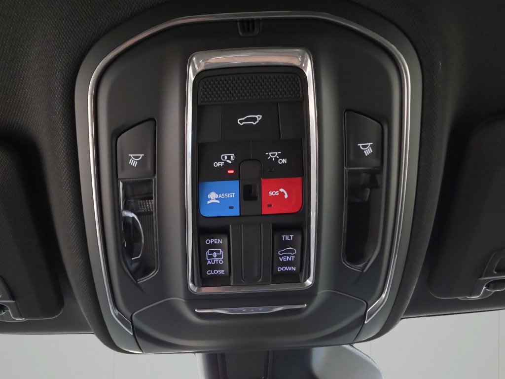 New 2027 Jeep Grand Cherokee Laredo X AWD/4WD image 28