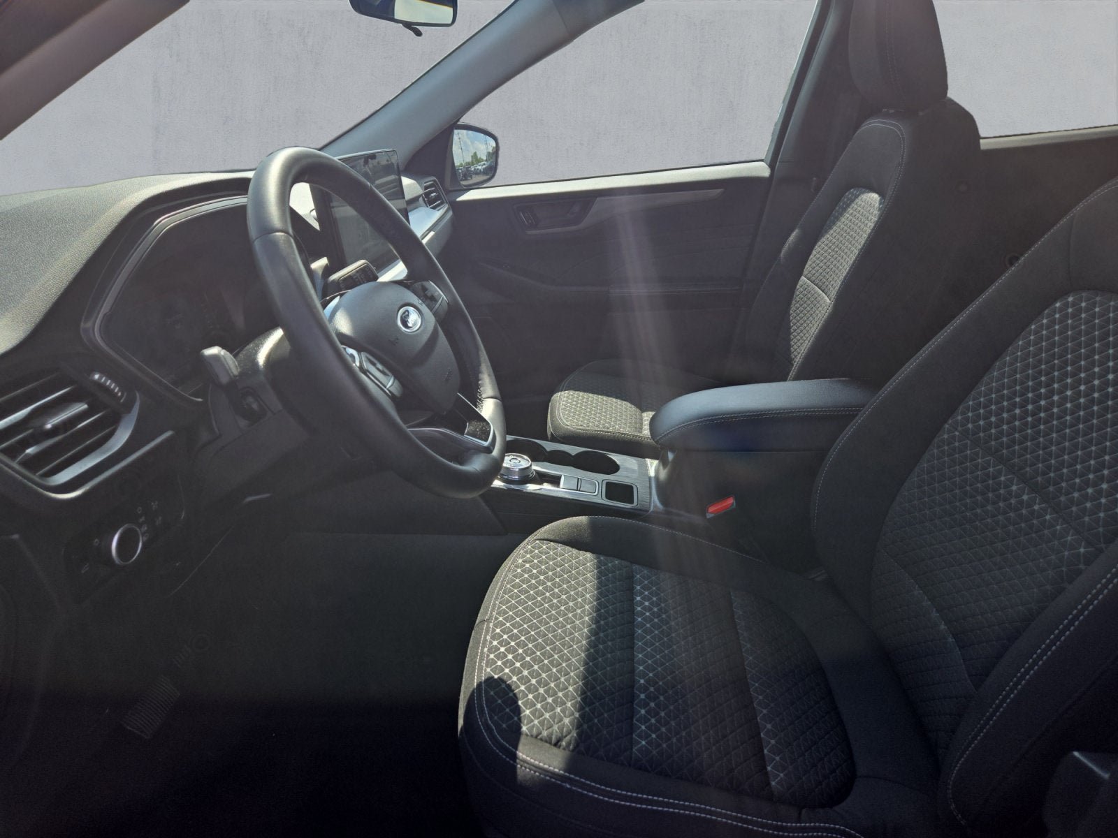 Used 2023 Ford Escape Active w/ Tech Pack #1 AWD/4WD image 11