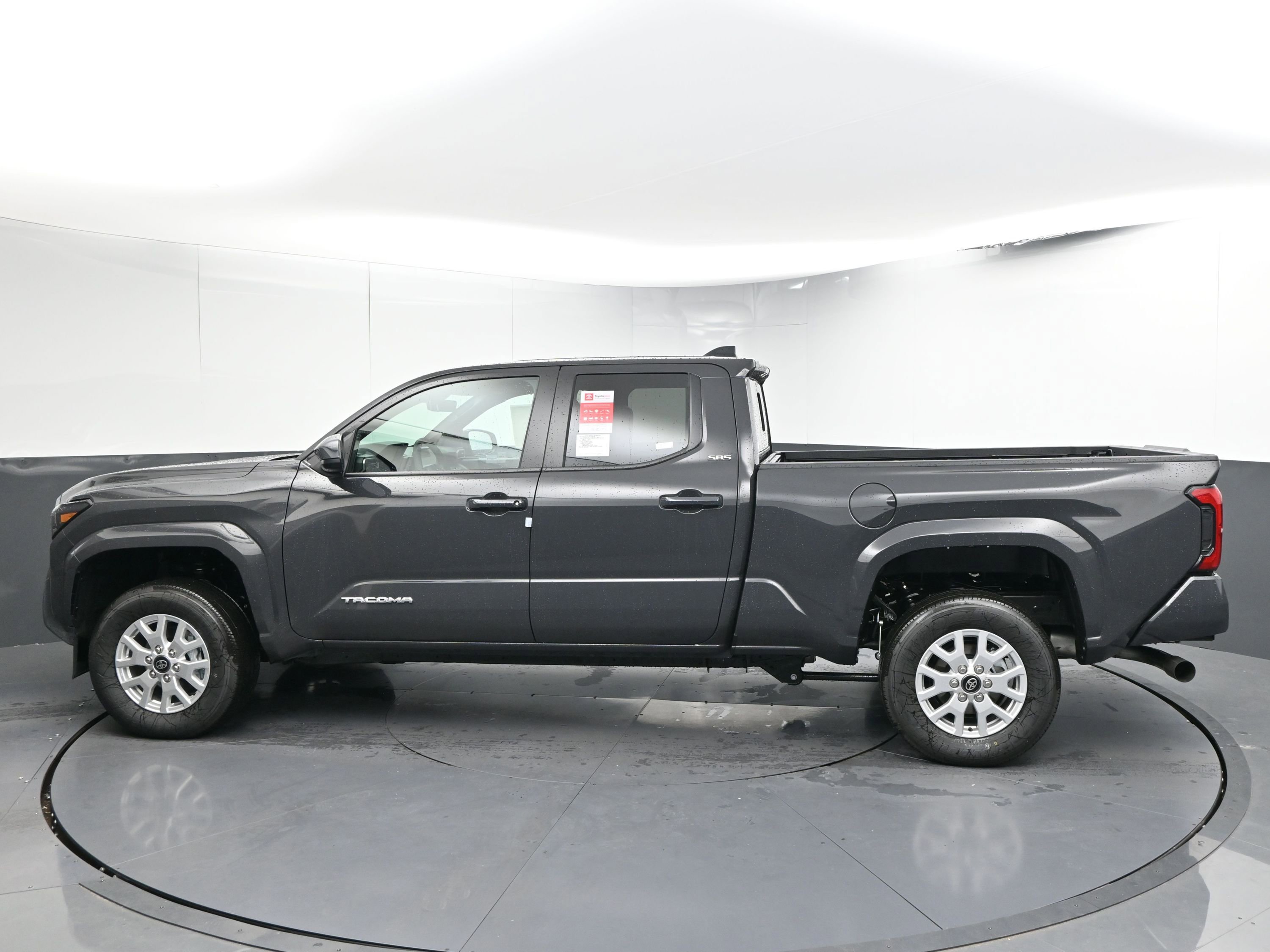 Used 2024 Toyota Tacoma SR5 image 6