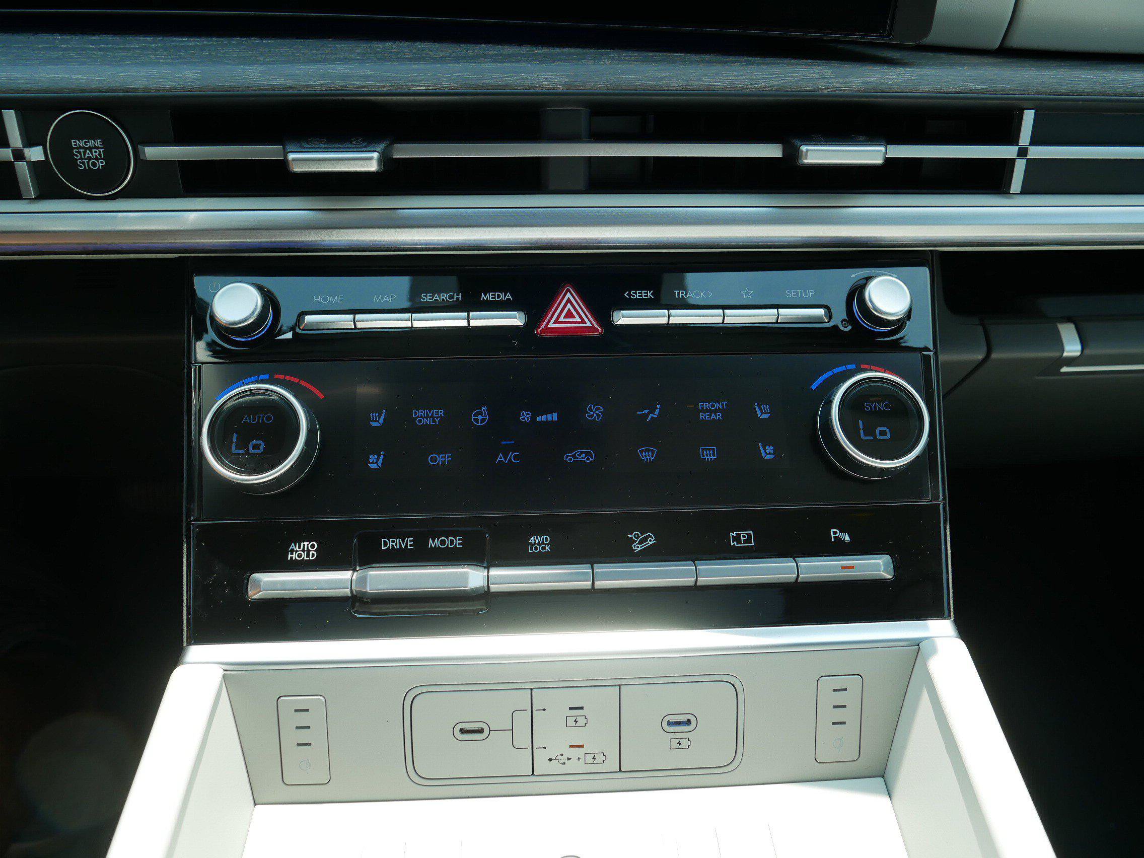 New 2026 Hyundai Santa Fe Limited AWD/4WD image 9