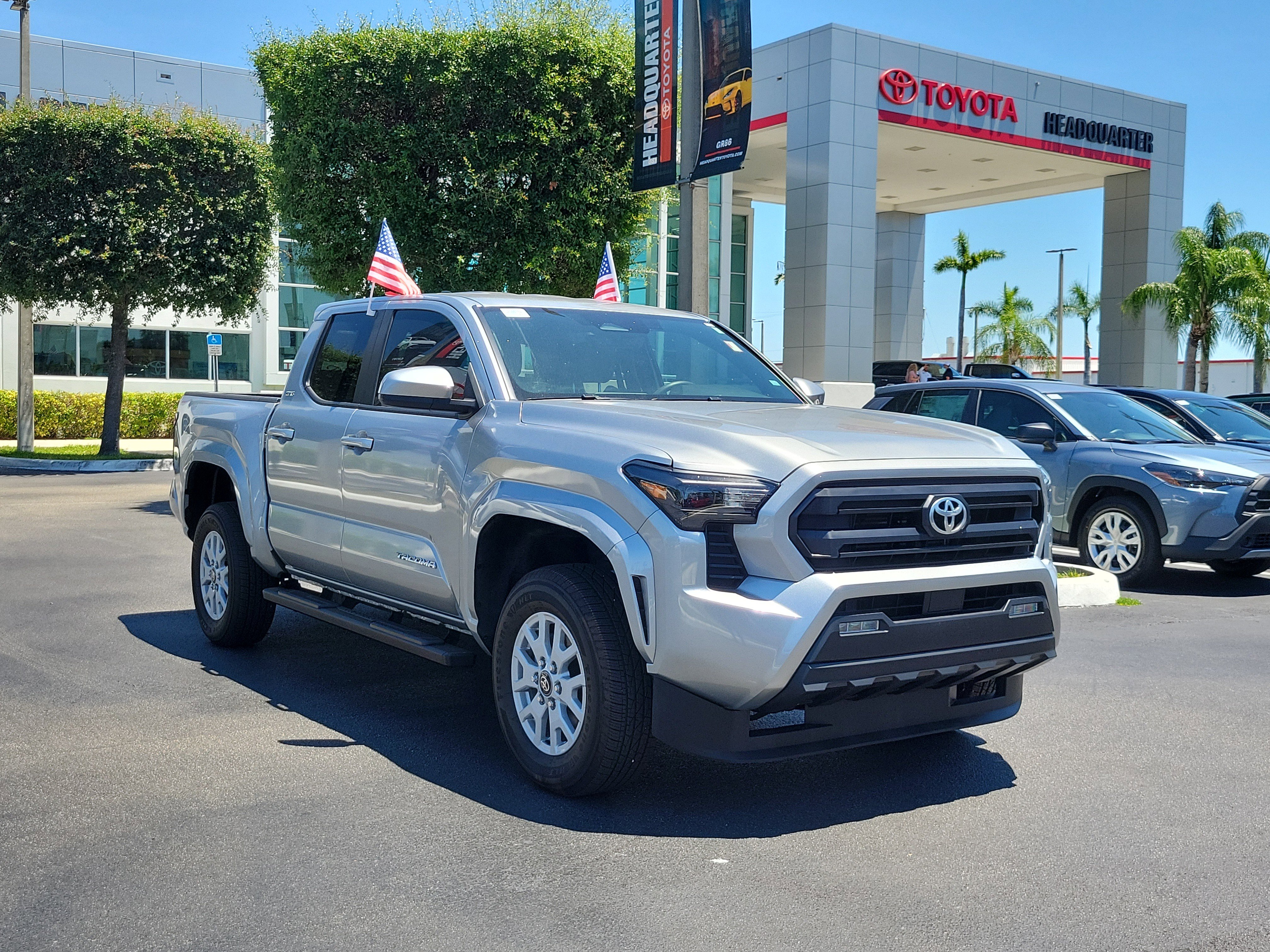 Used 2024 Toyota Tacoma SR5 AWD/4WD image 2