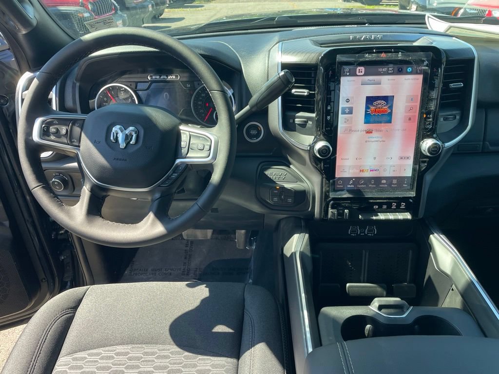 New 2026 RAM 2500 Big Horn AWD/4WD image 4
