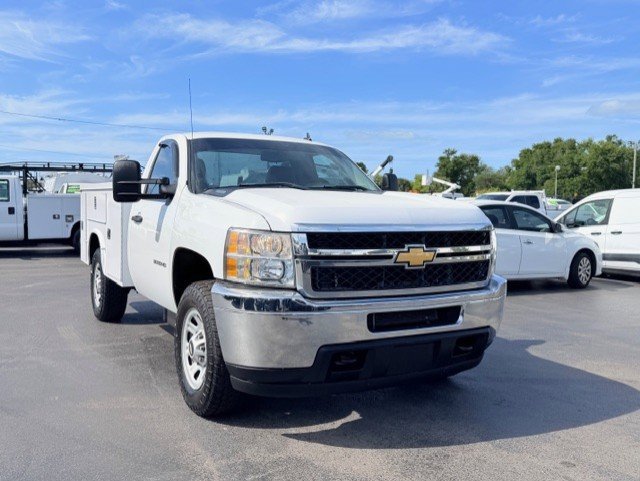 Used 2013 Chevrolet Silverado 3500 W/T image 4