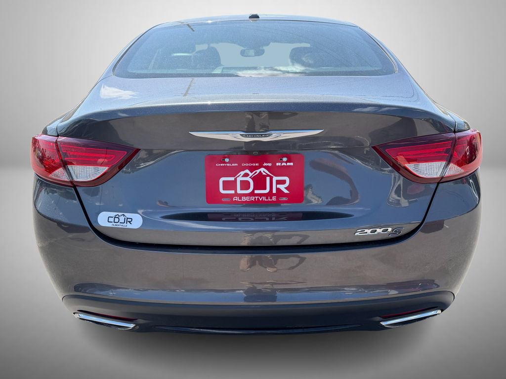 Used 2016 Chrysler 200 S FWD image 9