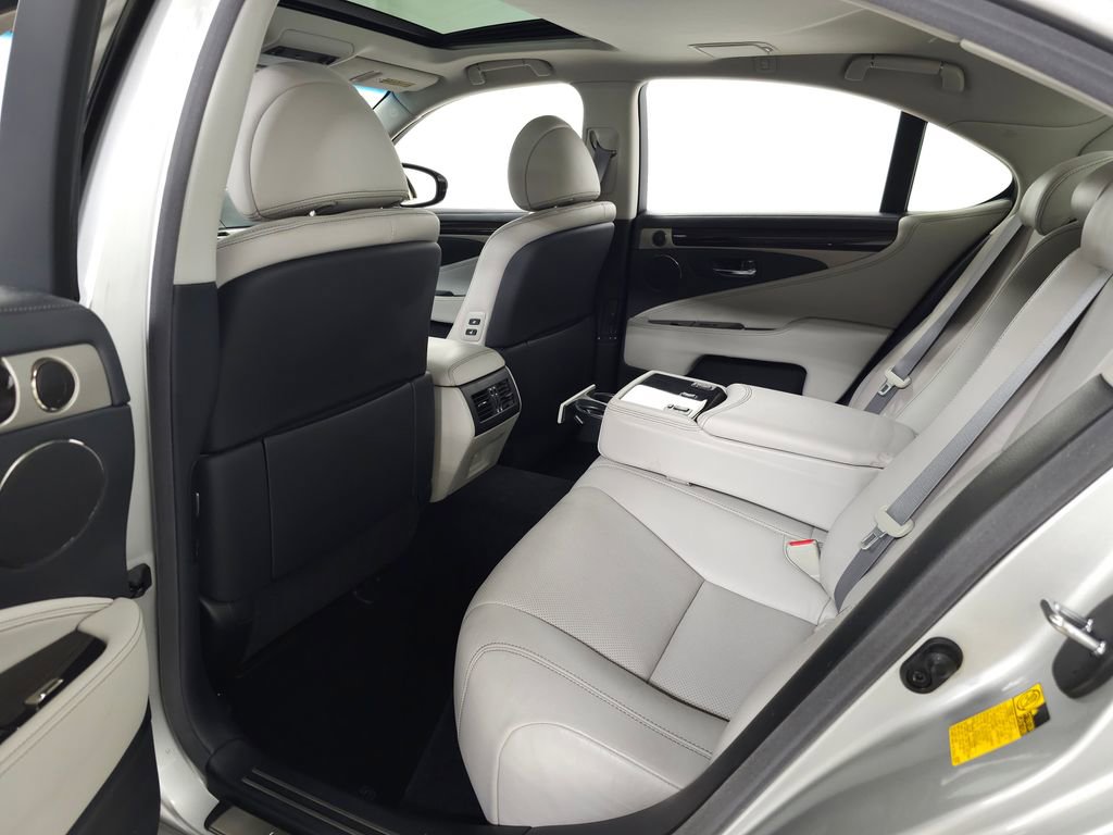 Used 2014 Lexus LS 460 AWD w/ Comfort Package image 31