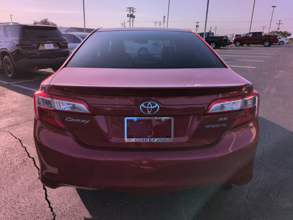 Used 2013 Toyota Camry SE FWD image 5